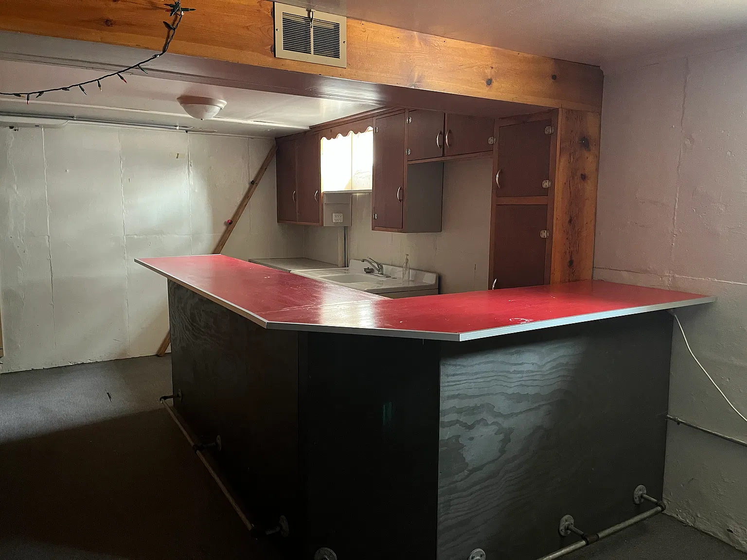 4 bed, 1800 sqft, $3,145 — Photo 4