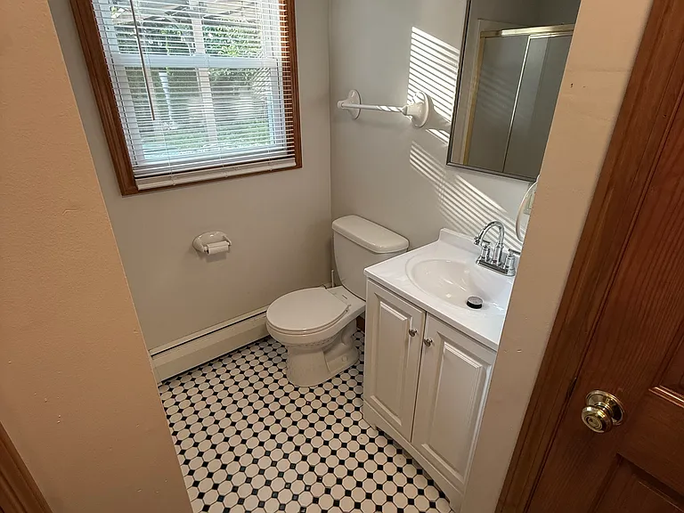 Daniel Rd — Photo 12