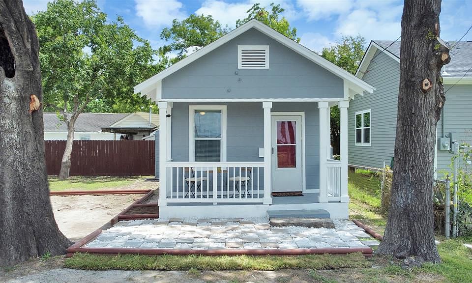 1st image of 1801 Roosevelt St #1809