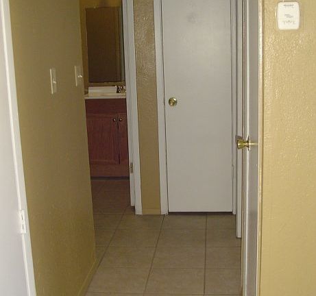5th image of 8158 Saint Andrew Ln APT C