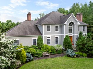 3 Mountaincrest Dr, Cheshire, CT 06410