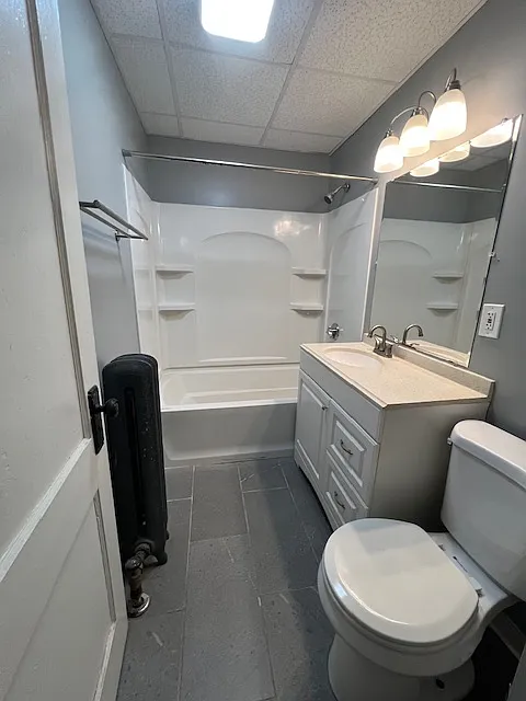 3 bed, 1200 sqft, $2,000 — Photo 3