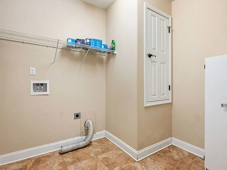 2159 Bayshore Dr — Photo 37