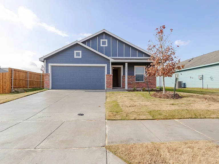 7713 Gus Wilson Dr — Photo 1