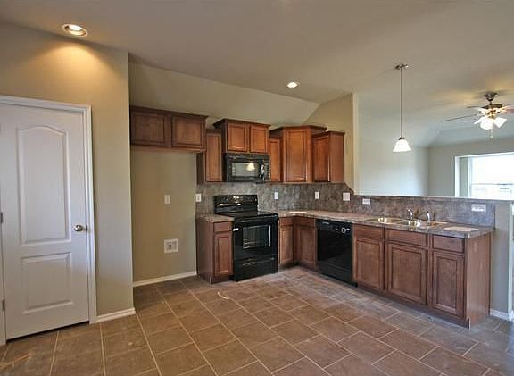 5th image of 8609 SW 45th Ter