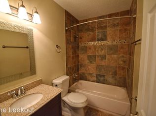 8802 W 62nd Ter APT 11, Merriam, KS 66202