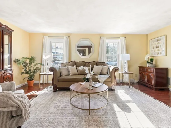 73 Cortland Ln Unit 73, Boxborough, MA 01719