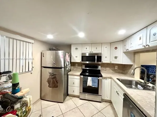3905 N Nob Hill Rd APT 312, Sunrise, FL 33351