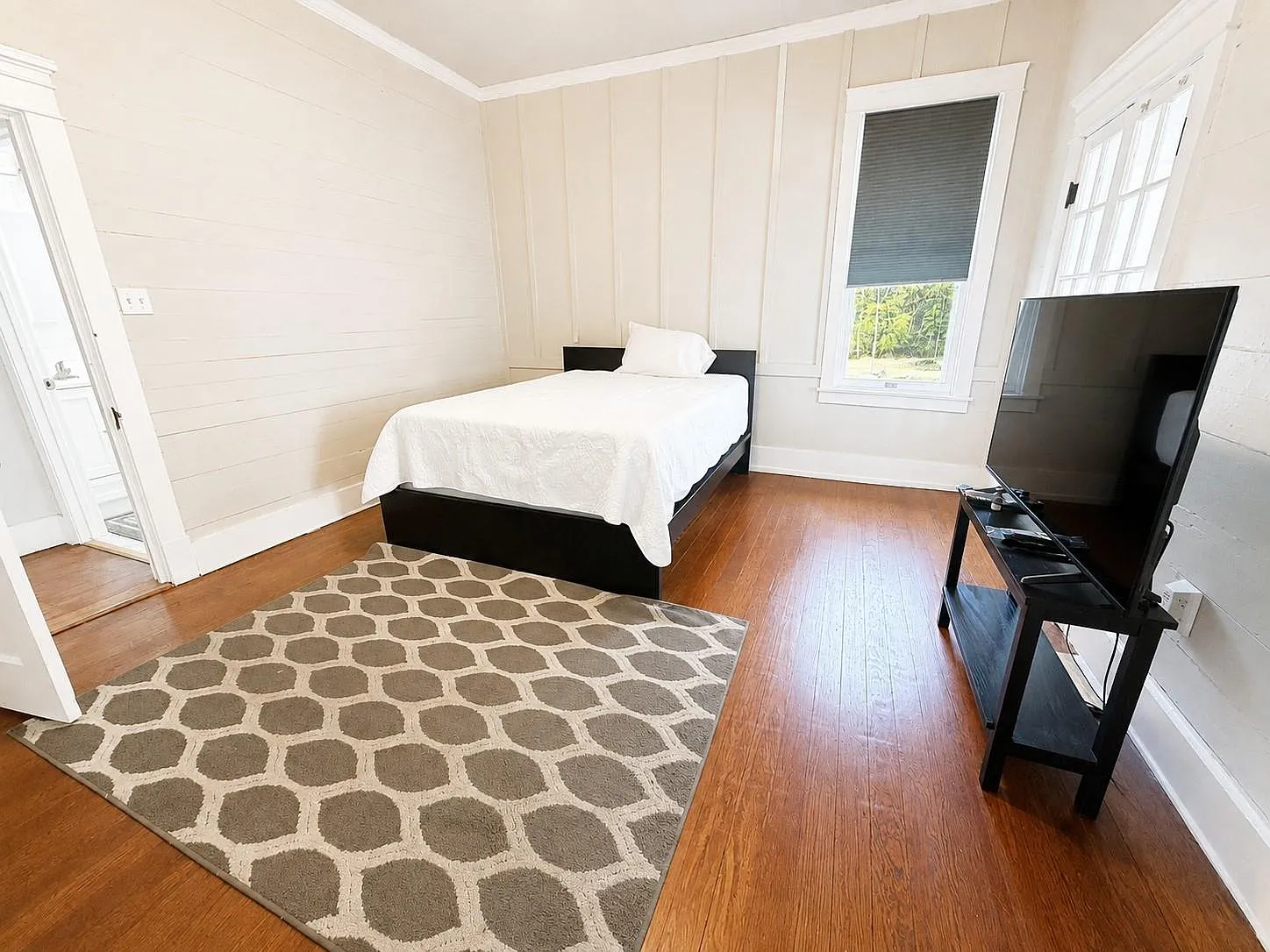 3 bed, 2.0 bath, 1679 sqft, $1,650 — Photo 3