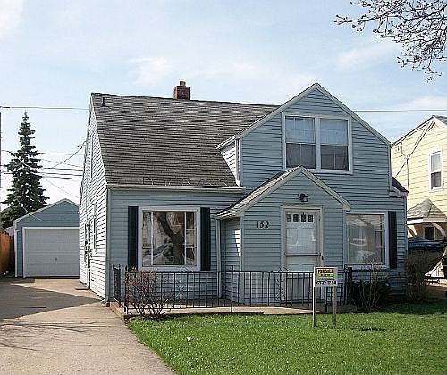 1st image of 152 Hoover Ave