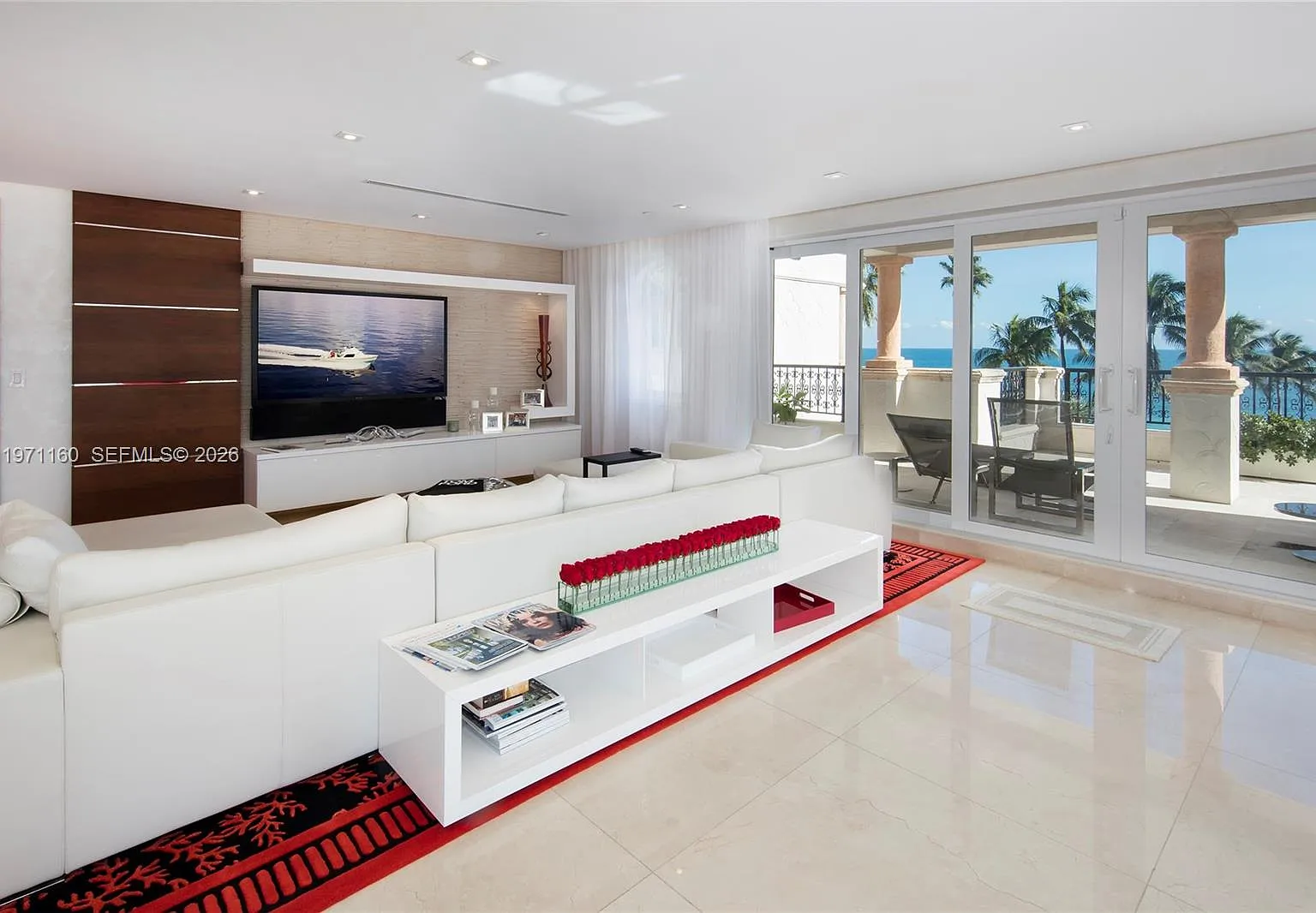 Oceanside Fisher Island — Photo 4