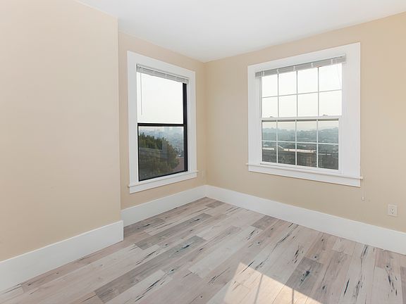 5th image of 3201 Washington St APT 15