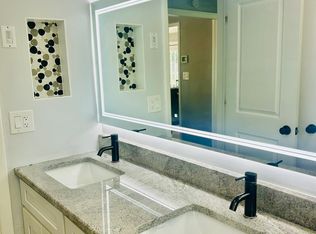 1933 Gilbert St, Clearwater, FL 33765