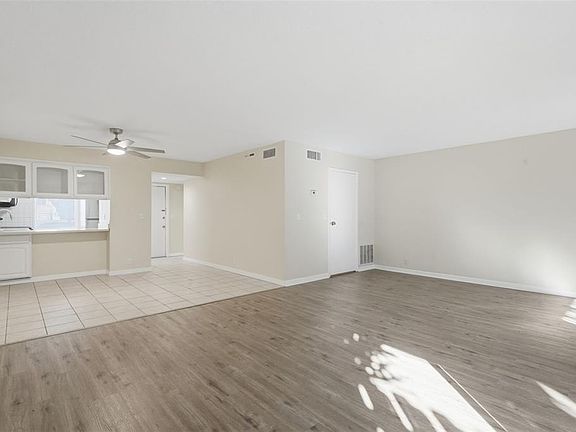 4th image of 30 Moree Loop APT 37