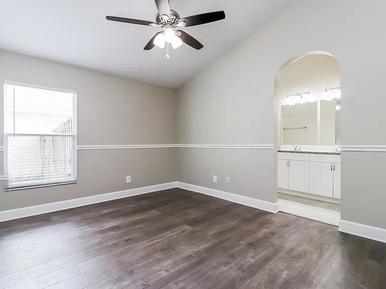 10915 Brucehaven Dr — Photo 4