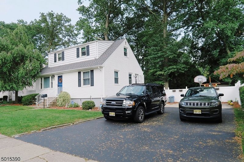 317 Howard St, Township Of Washington, NJ 07676 Zillow