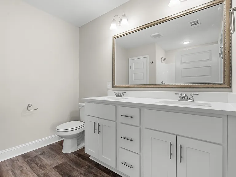 301 Latitude Ln — Photo 10