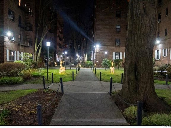 4th image of 118-66 Metropolitan Ave APT 1H