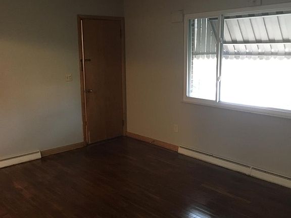 4th image of 93 Greencrest Terrace # Fl 1ST