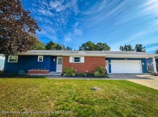 4498 S Quarterline Rd, Muskegon, MI 49444