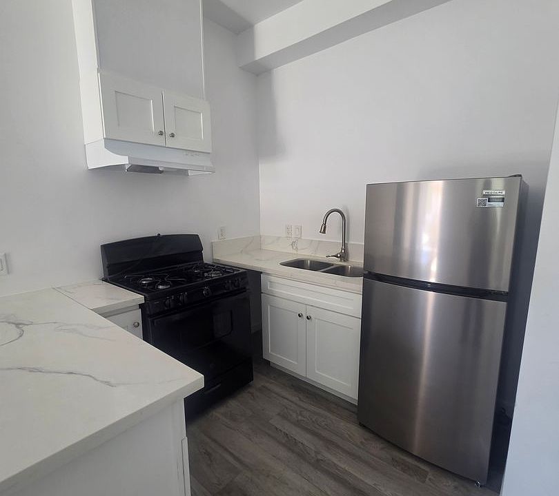 1st image of 324 E Esther St #11A