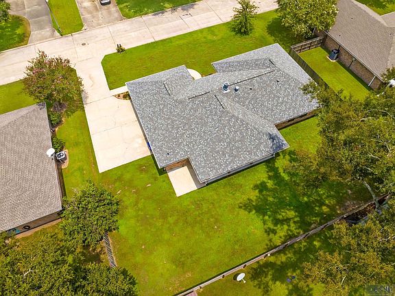 4th image of 506 Trinity Dr