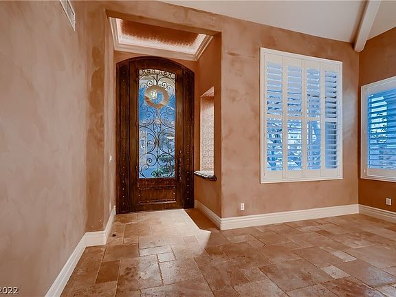 4th image of 3066 Whispering Crest Dr