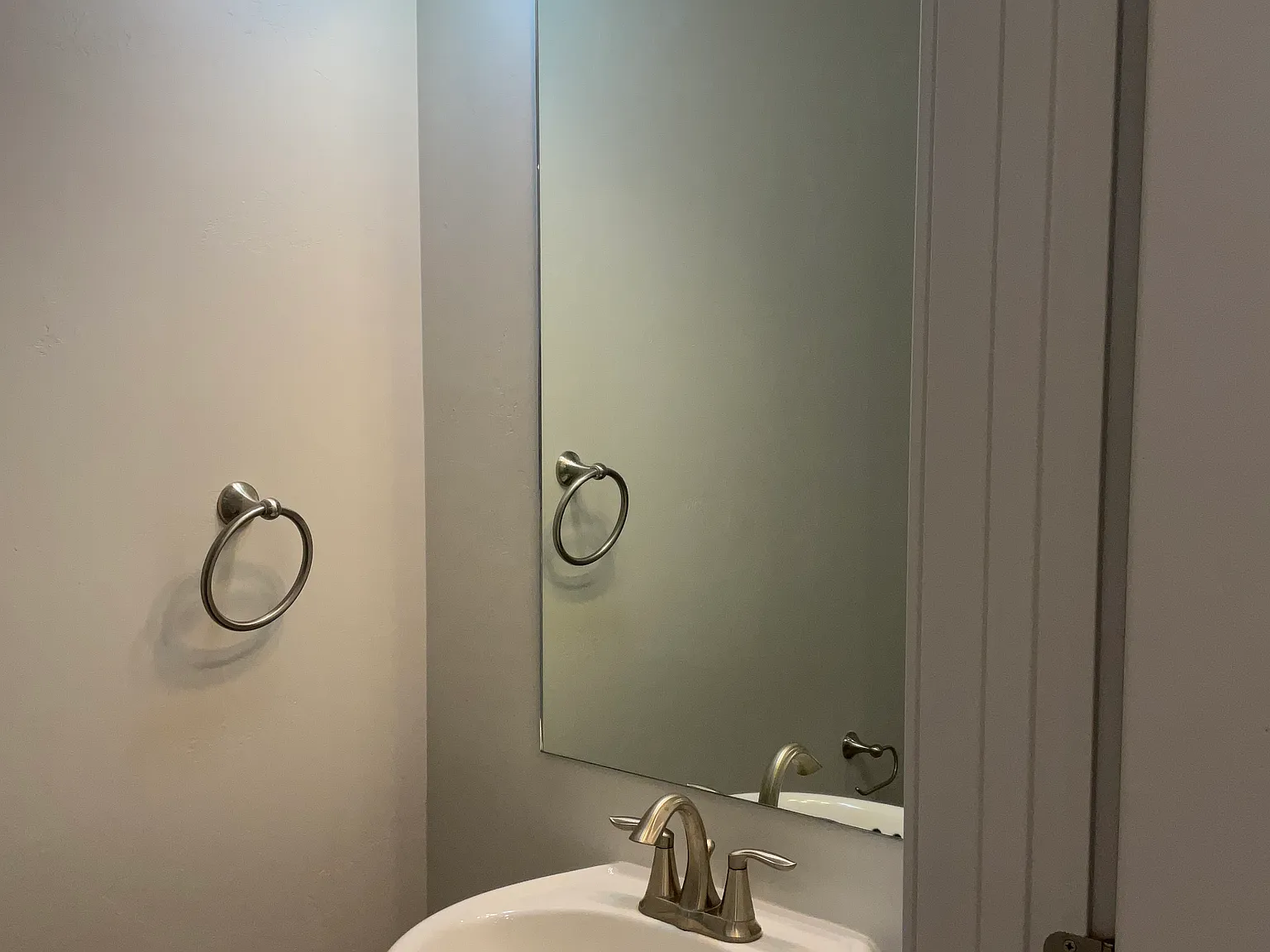 3 bed, 2.5 bath, 1417 sqft, $1,695 — Photo 4