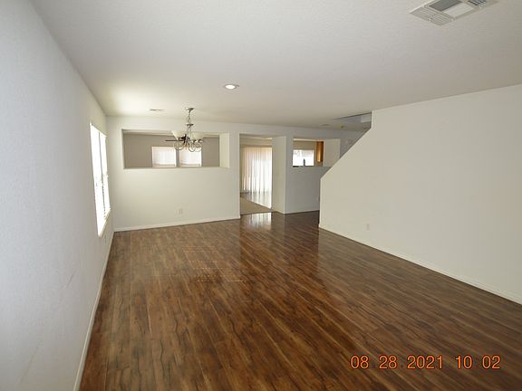 4th image of 7237 Caballo Range Ave