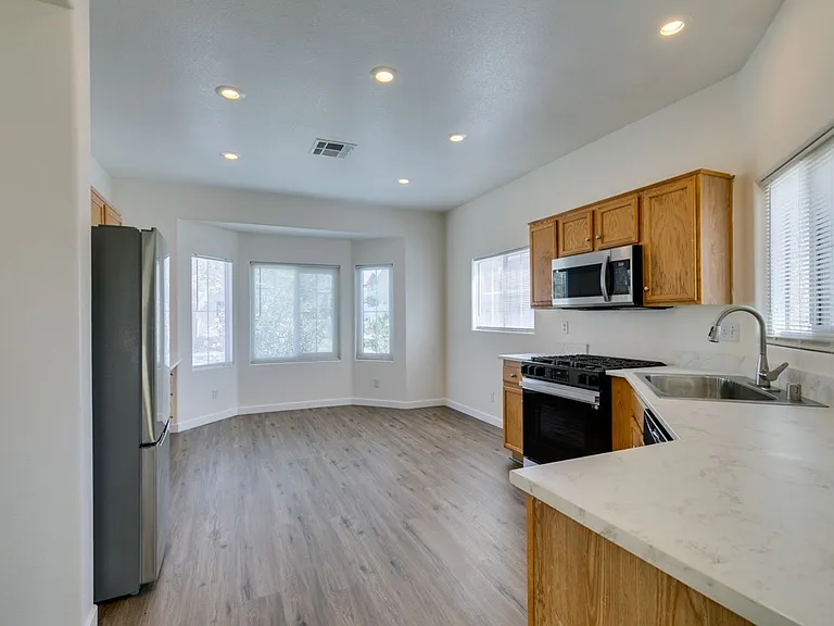 892 Blue Rosalie Pl — Photo 15