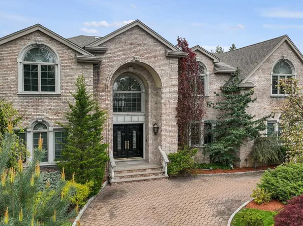 10 Dorchester Rd, Englewood Cliffs, NJ 07632