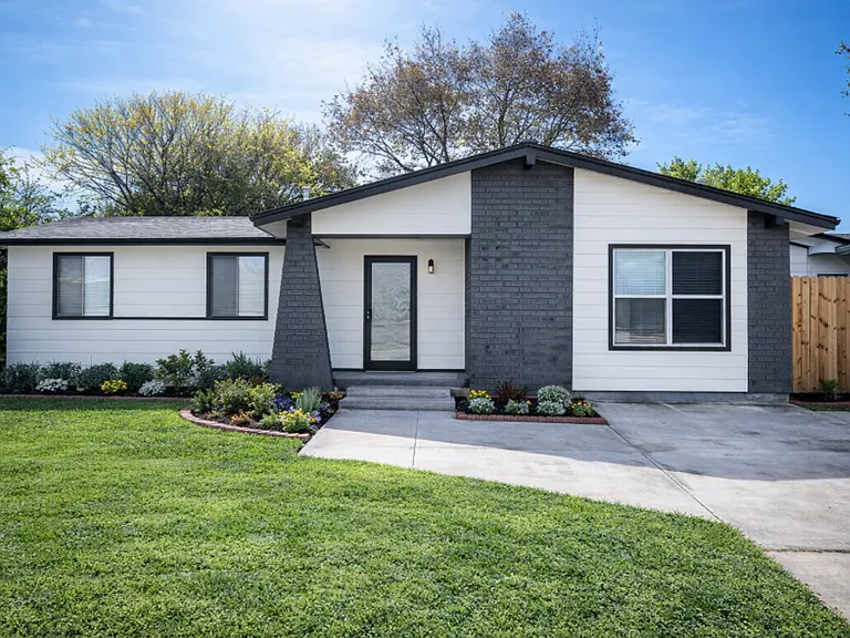 6916 Shady Grove Dr — Photo 1