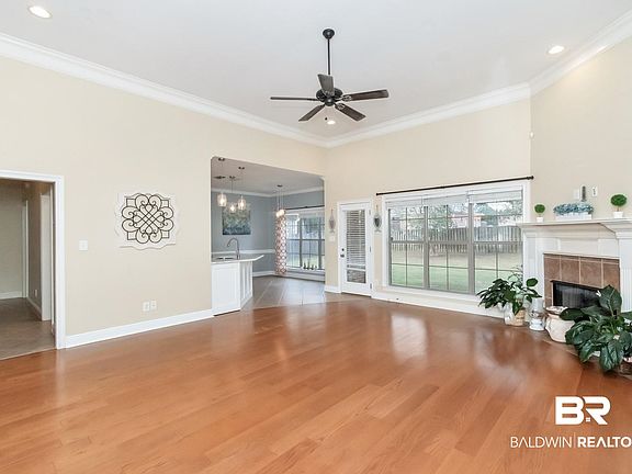 3rd image of 9510 Christo Ct