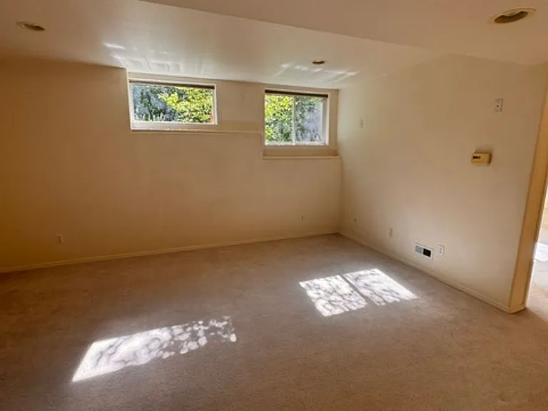 10100 Zermatt Cir — Photo 34
