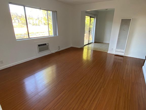 3rd image of 2910 Acresite St