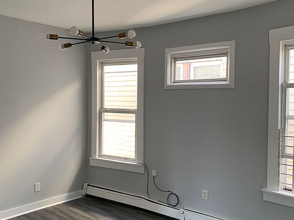 5th image of 22 Stuyvesant Ave Floor 3