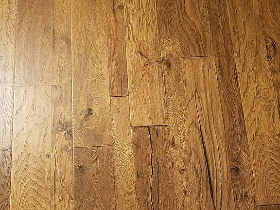 Laminate flooring 