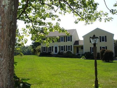 2nd image of 24 Waters Rd