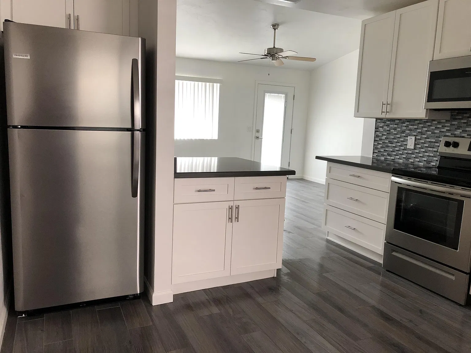 7102 E Oak Street - 02 — Photo 2