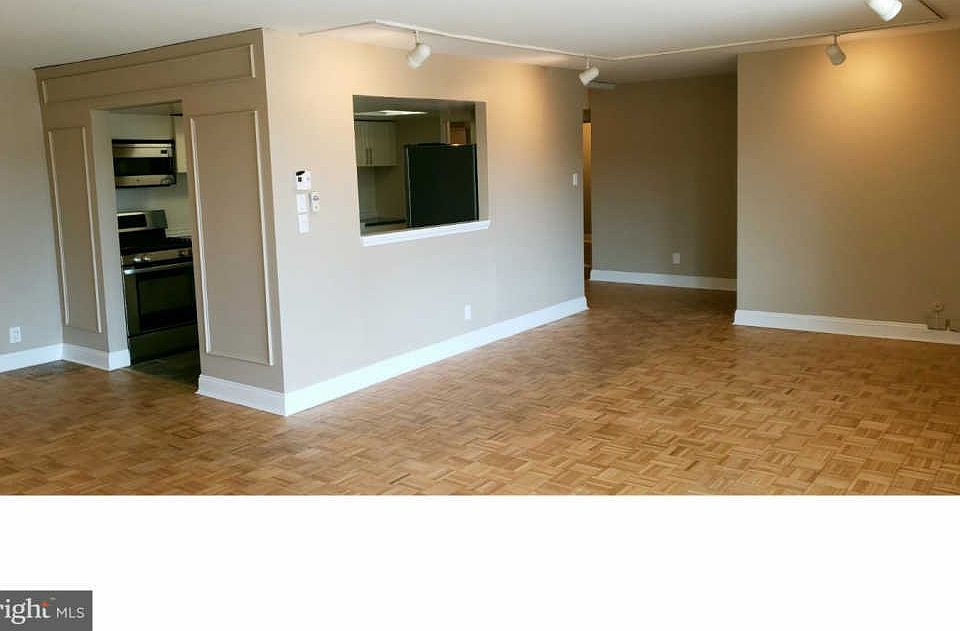 1st image of 2401 Pennsylvania Ave APT 4B31