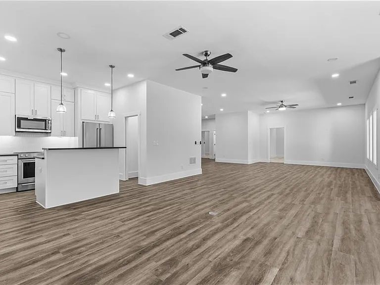 15448 Hopewell Rd — Photo 38