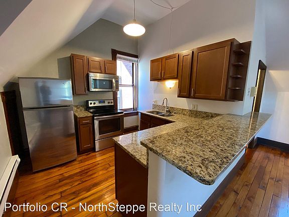 3rd image of 78 Smith Pl #4519947