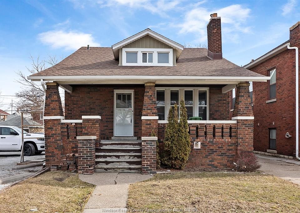 1st image of 636 Partington Ave