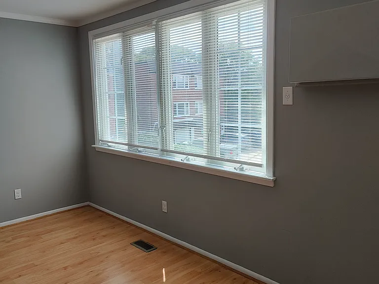 205 Erica Ter #2 — Photo 5