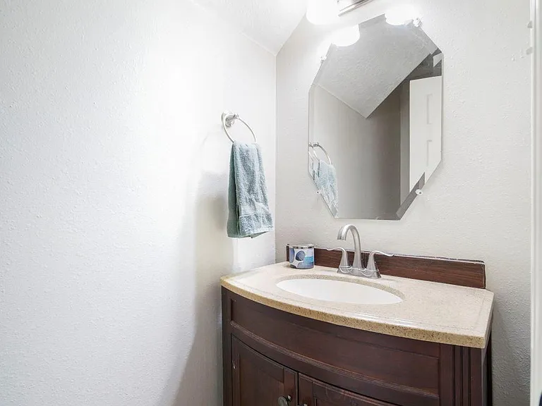 18436 Sunrise Pines Dr — Photo 15