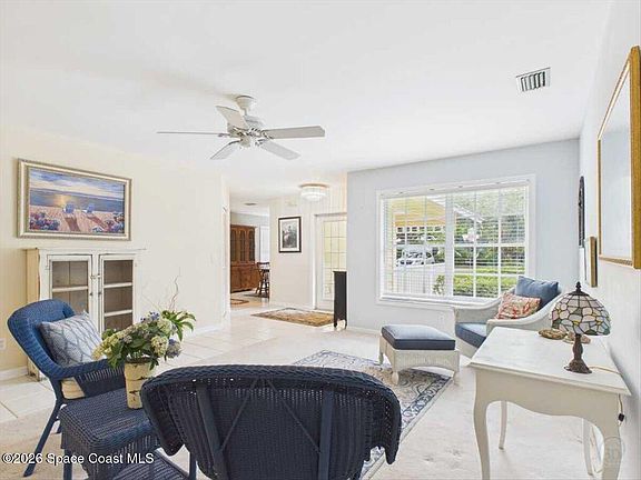 2nd image of 2065 Cortez Ave