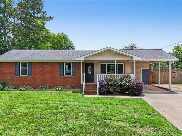 202 Plantation Ave, Cedartown, GA 30125