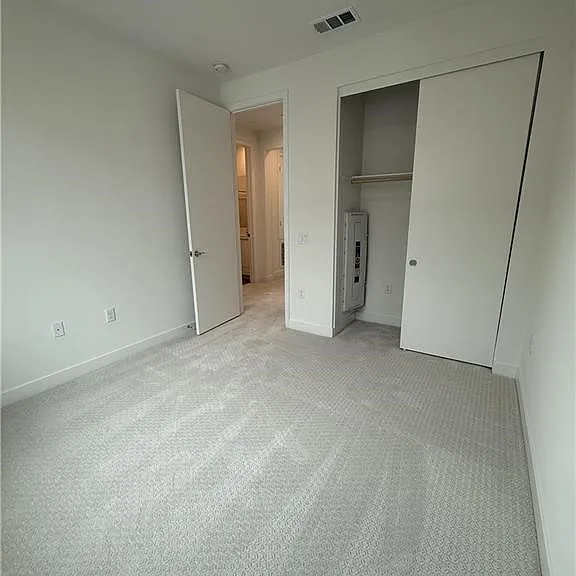 677 S Lyon St — Photo 12