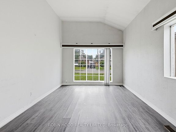 5th image of 8 Pandora Cir