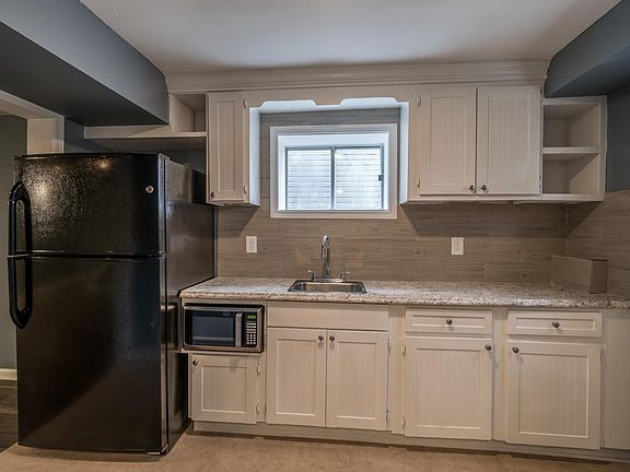 2nd image of 2655 Waterford Park Dr